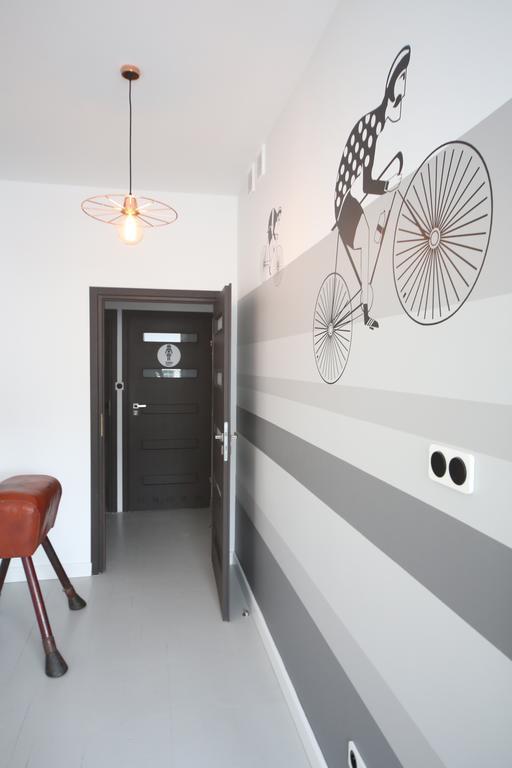 Sport Hostel Chodakowska Warszawa Exterior photo